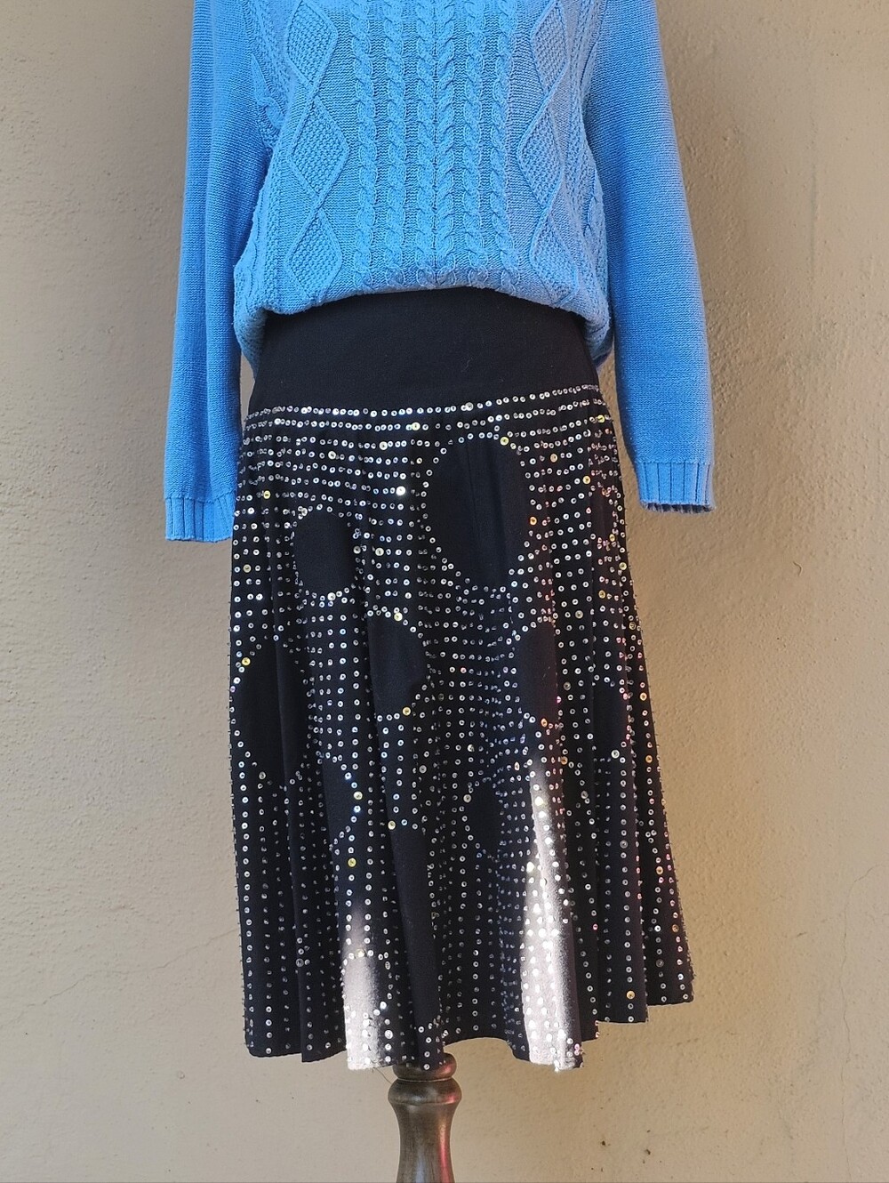 Basil And Maude Black Midi Skirt with Art Deco Sequin Circle Pattern Sz 10